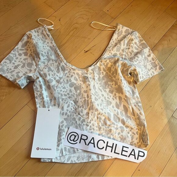 Lululemon Align Tee size 8 - Picture 3 of 6